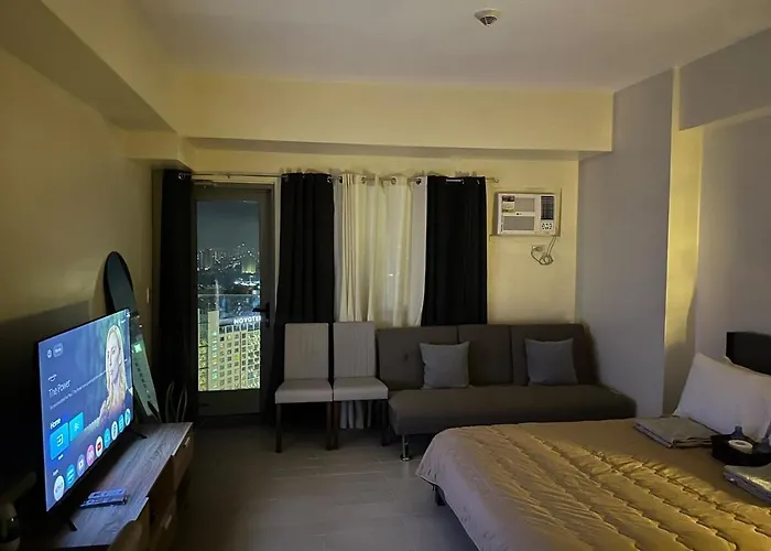 Charming In Araneta Sunset And View *